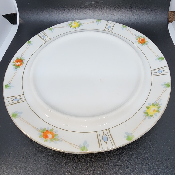 Hand Painted Nippon Dish with Lid - Picture 4 of 8